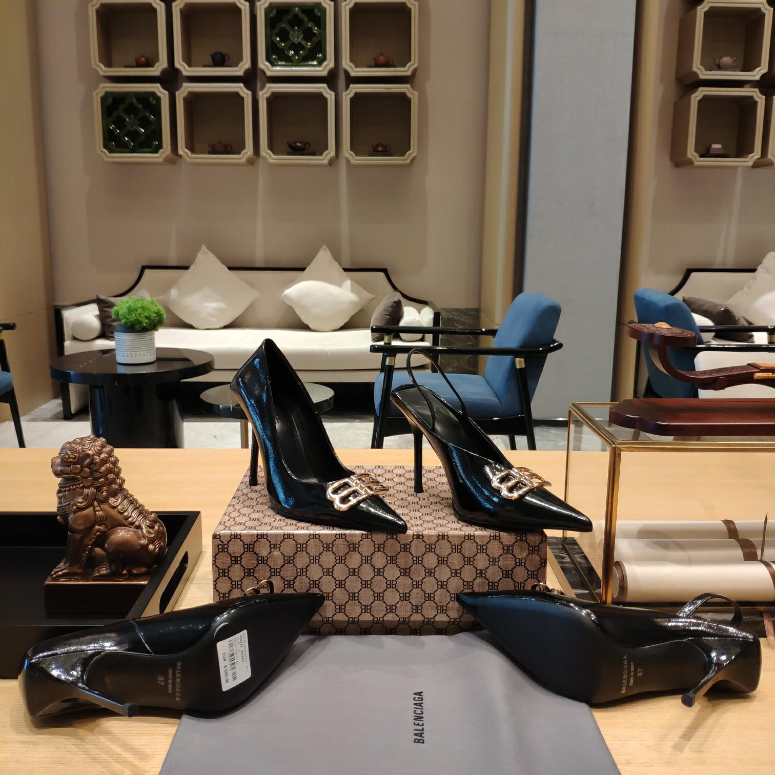 Balenciaga BB Leather Pumps - DopestKickz