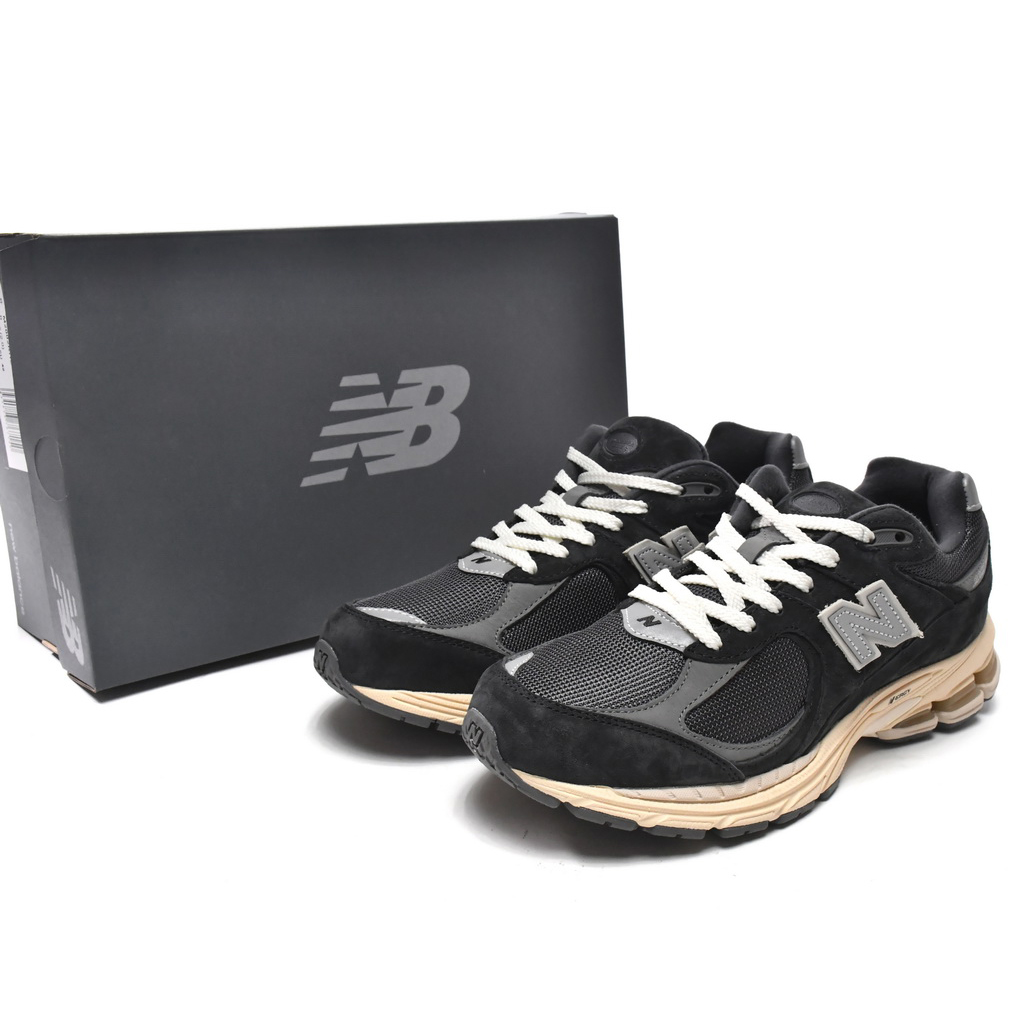 New Balance 2002R Grey Black Sneakers            M2002RHO - DopestKickz