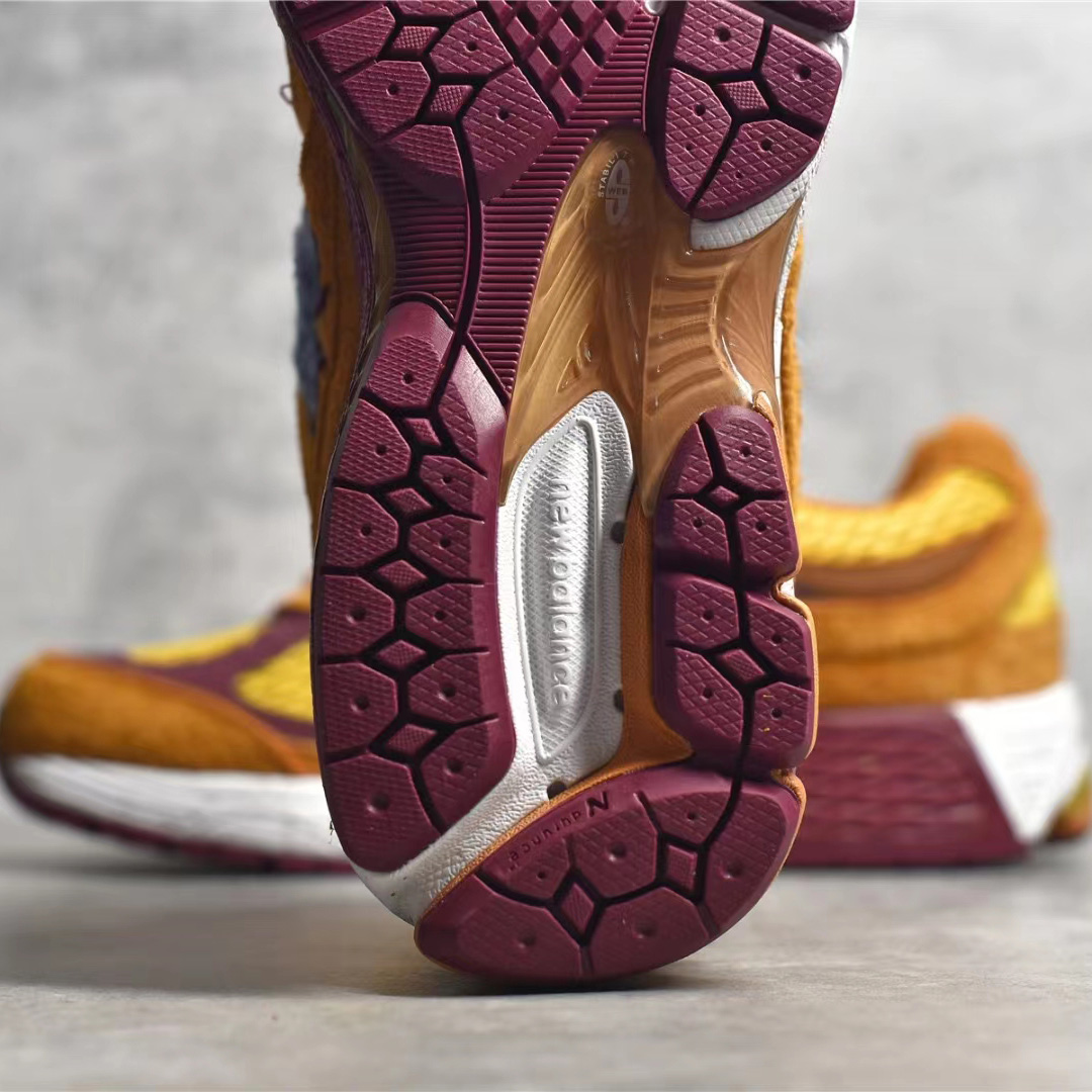 New Balance x SaleheBembury WL2002 Sneakers            - DopestKickz