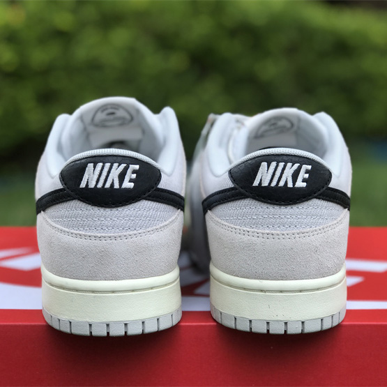 Nike Dunk Low Retro SE''Certifled Fresh''Sneaker    DO9776-001 - DopestKickz