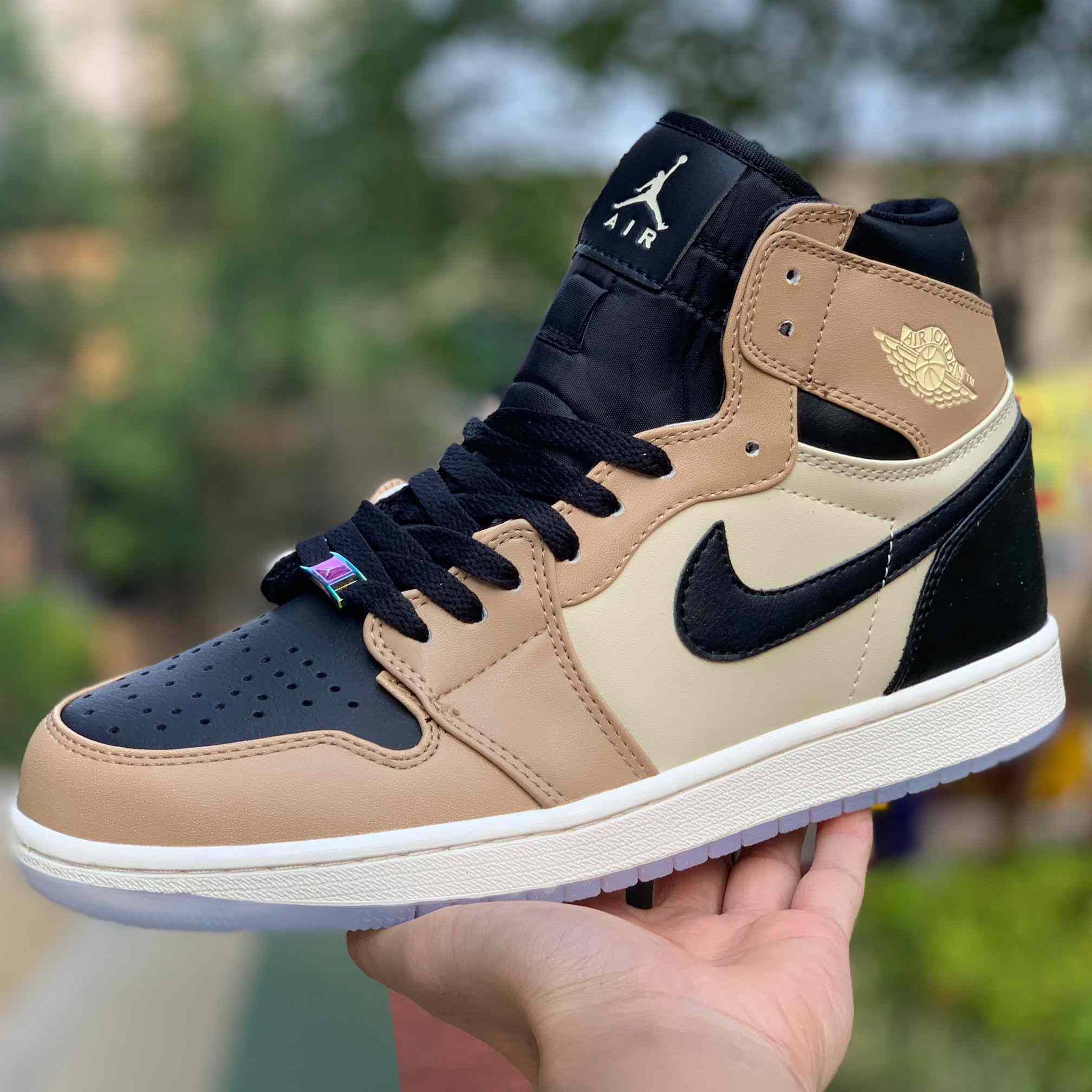 Air Jordan 1 AJ1 Sneaker    AH7389-003 - DopestKickz