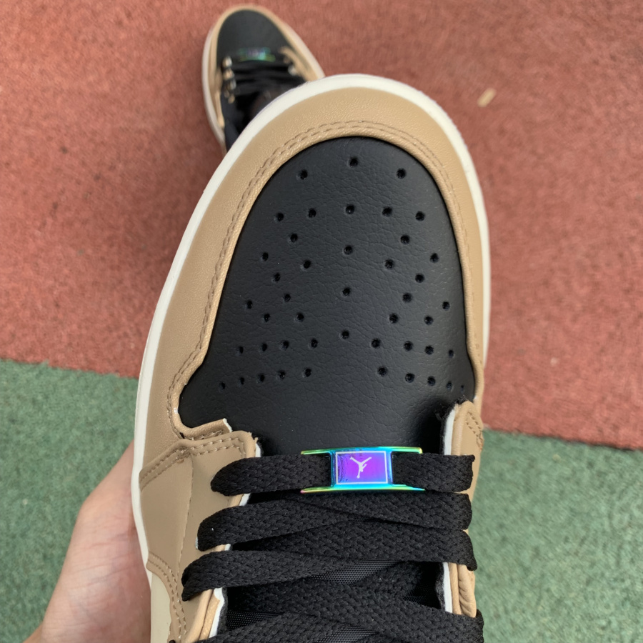 Air Jordan 1 AJ1 Sneaker    AH7389-003 - DopestKickz