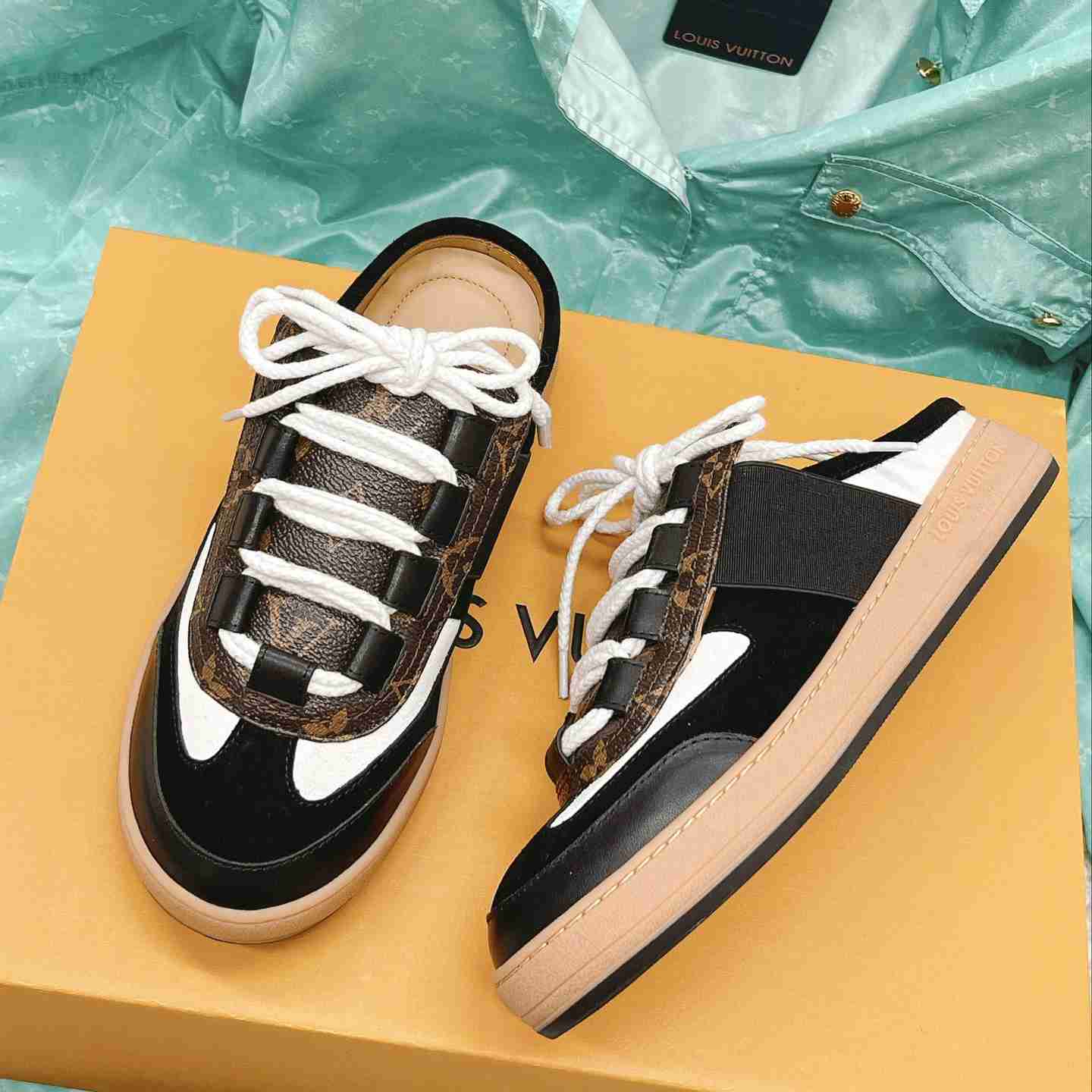 Louis Vuitton Lous Open Back Sneaker    1AAOOH - DopestKickz