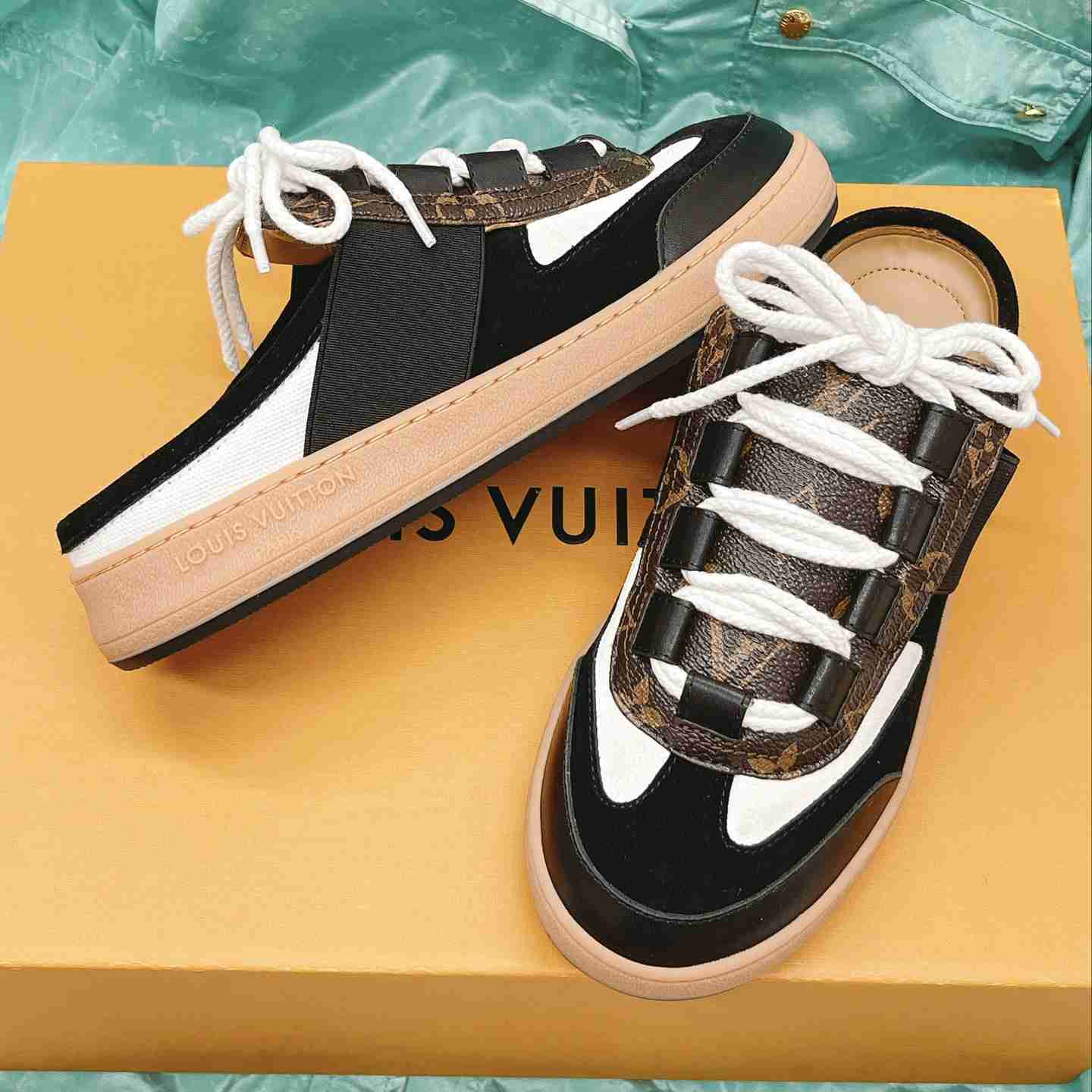 Louis Vuitton Lous Open Back Sneaker    1AAOOH - DopestKickz