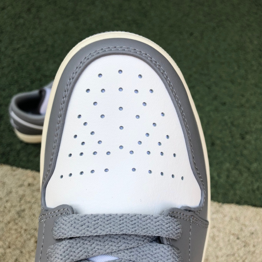 Air Jordan 1 Low Shadow Toe AJ1 Sneaker    553558-115 - DopestKickz