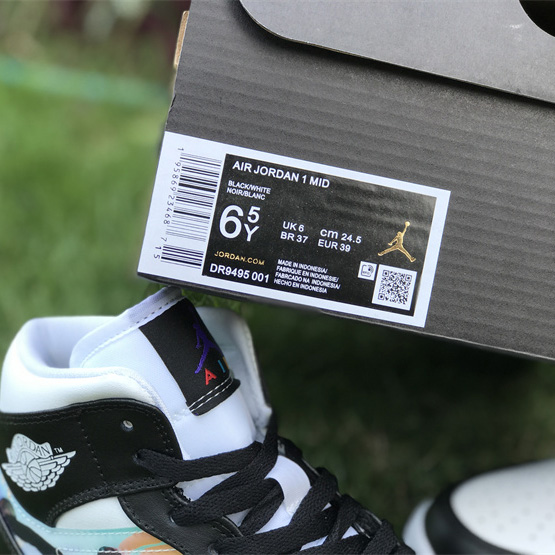 Air Jordan 1 Mid (GS） Sneaker      DR9495-001 - DopestKickz