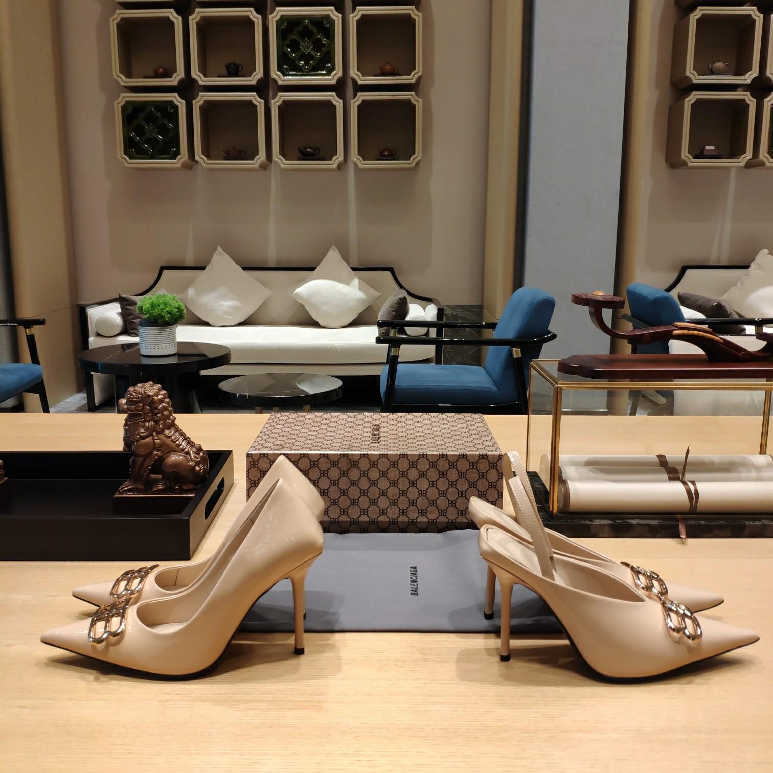 Balenciaga BB Leather Pumps - DopestKickz