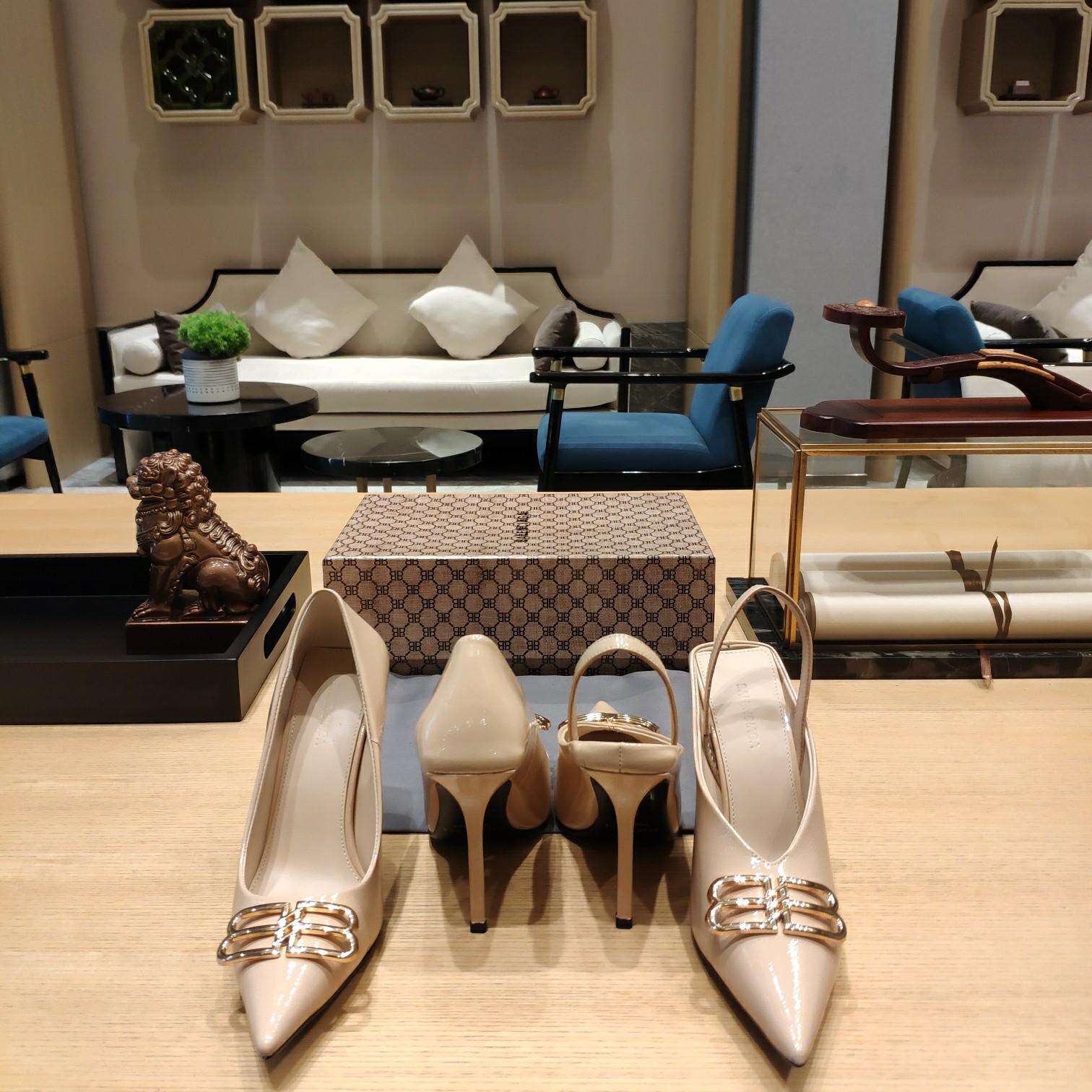 Balenciaga BB Leather Pumps - DopestKickz