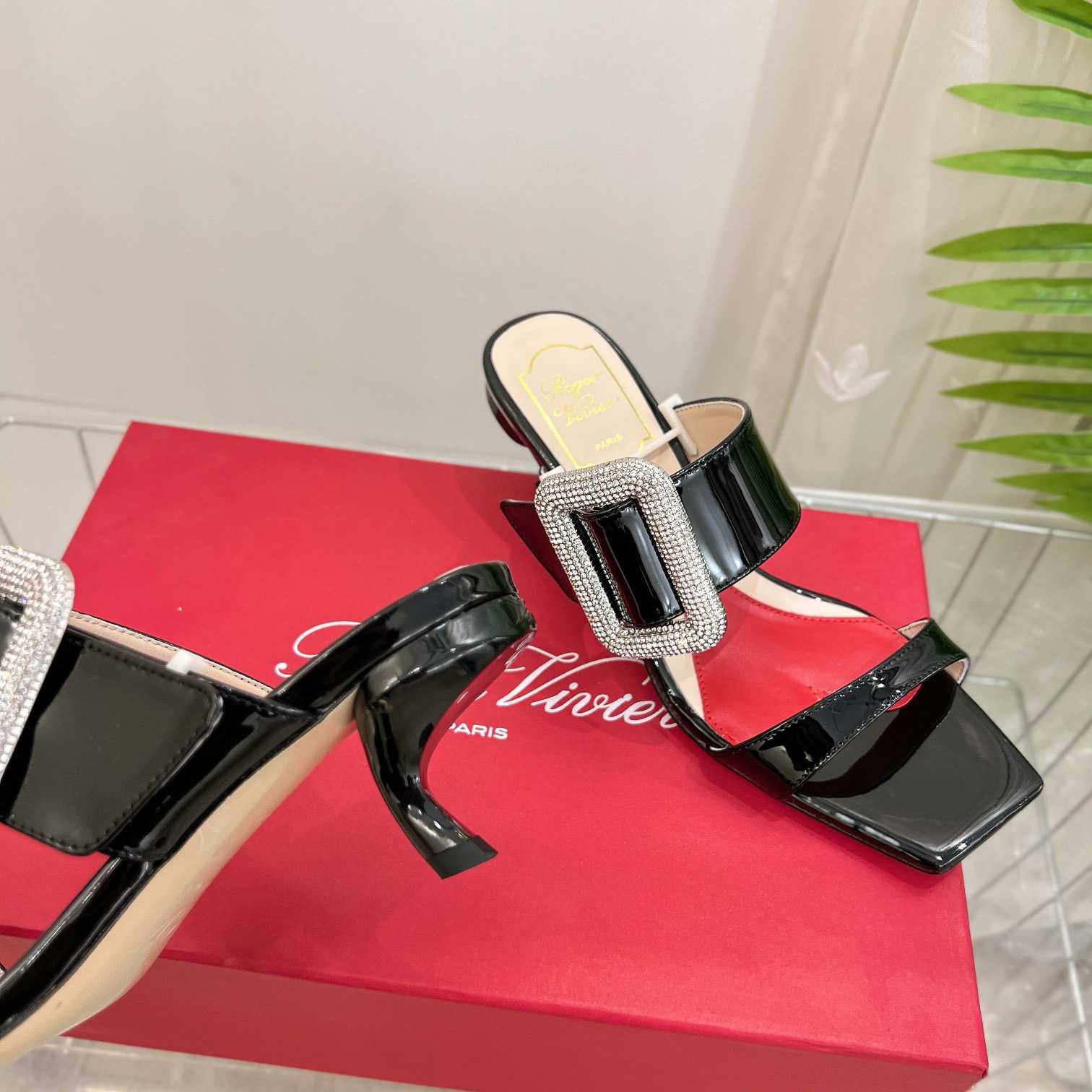 Roger Vivier Viv' Choc Side Strass Buckle Mules In Leather - DopestKickz