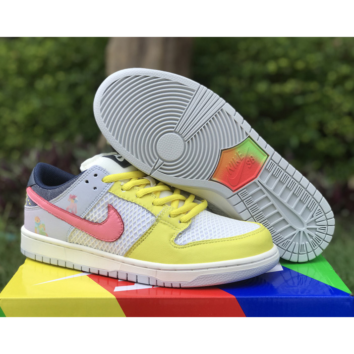 Nike SB Dunk Low Sneaker    DX5933-900 - DopestKickz