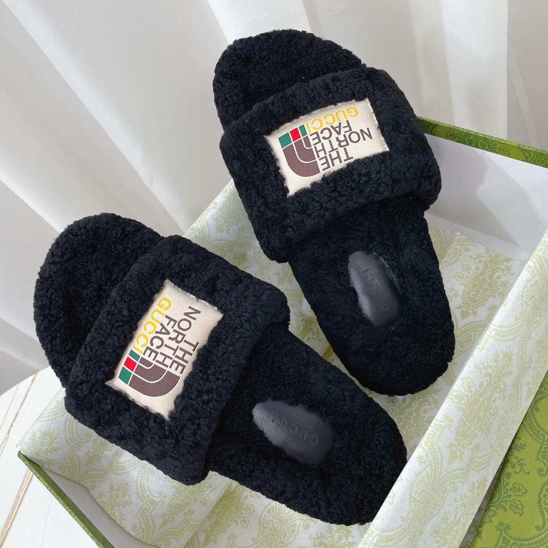 The North Face x Gucci Slide - DopestKickz