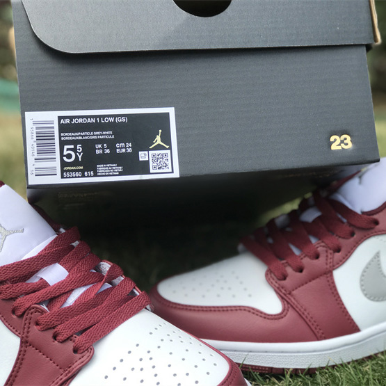 Air Jordan 1 Low Sneaker     553560-615 - DopestKickz