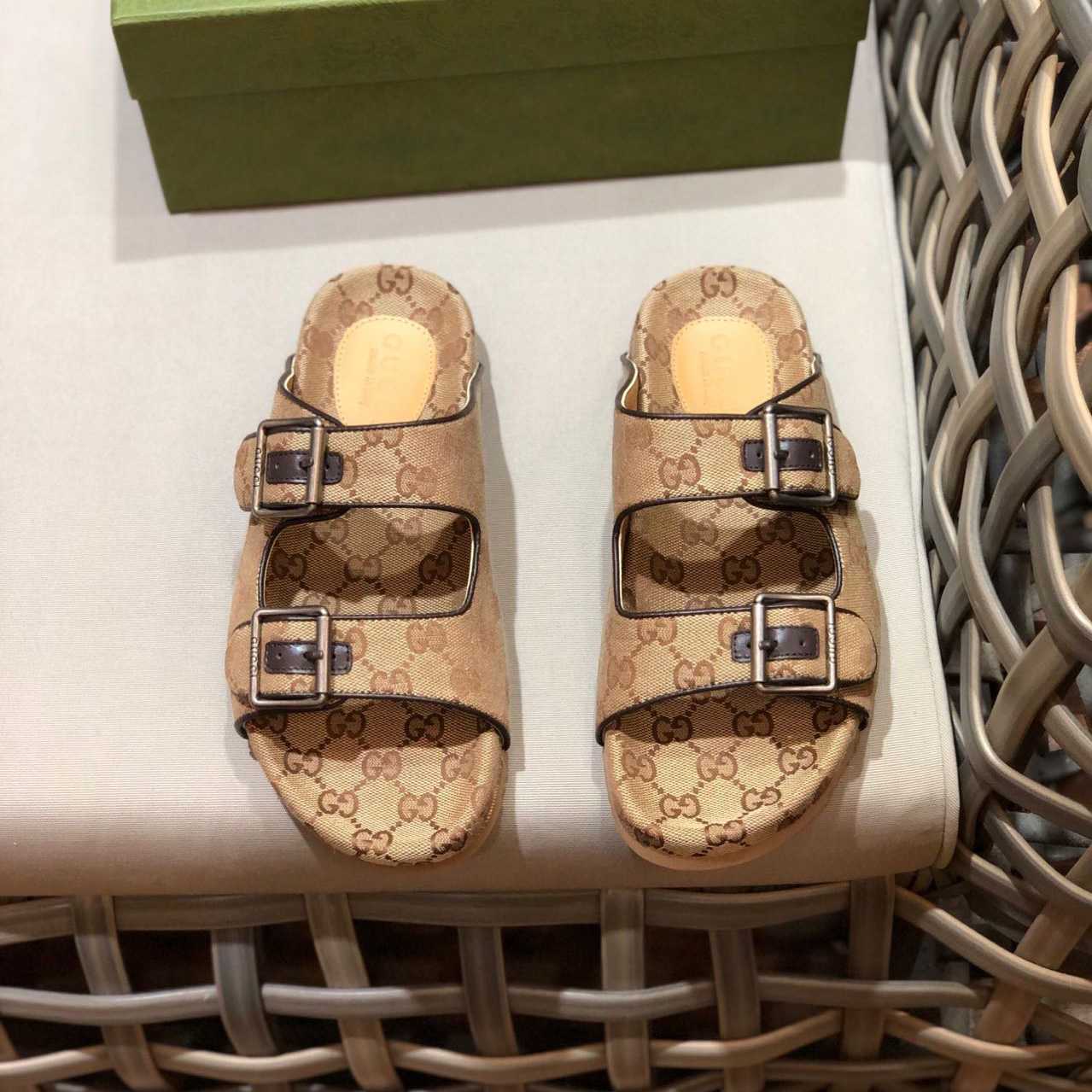 Gucci Men's Slide Sandal With Straps - DopestKickz