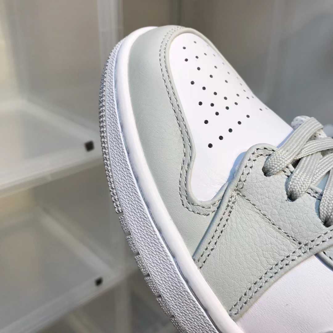 Air Jordan 1 Mid Sneaker     688450550 - DopestKickz