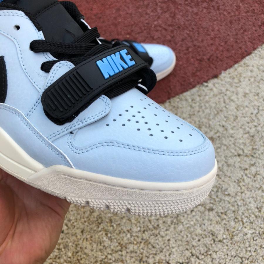 Air Jordan AJ312 Low Sneaker      CD7069-400 - DopestKickz