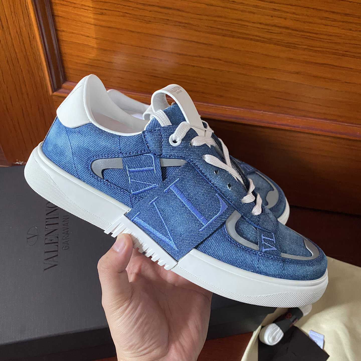 Valenti Low-Top Calfskin Vl7n Sneaker With Bands - DopestKickz