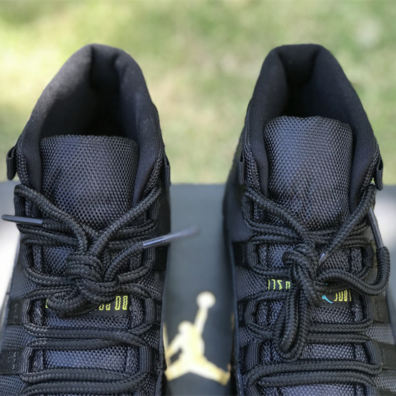 Air Jordan 11  Sneaker    378037-006 - DopestKickz