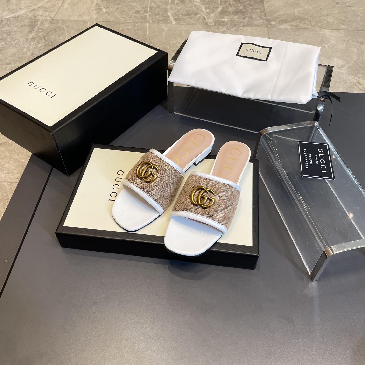 Gucci Women's slide sandal with Double G - DopestKickz