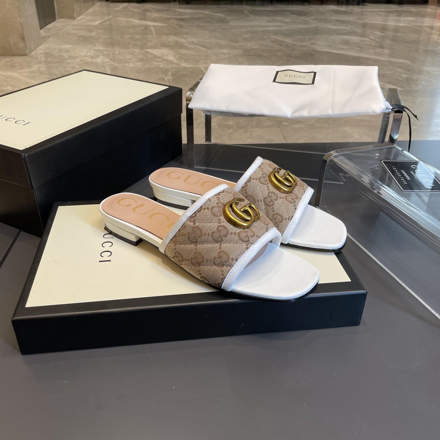Gucci Women's slide sandal with Double G - DopestKickz