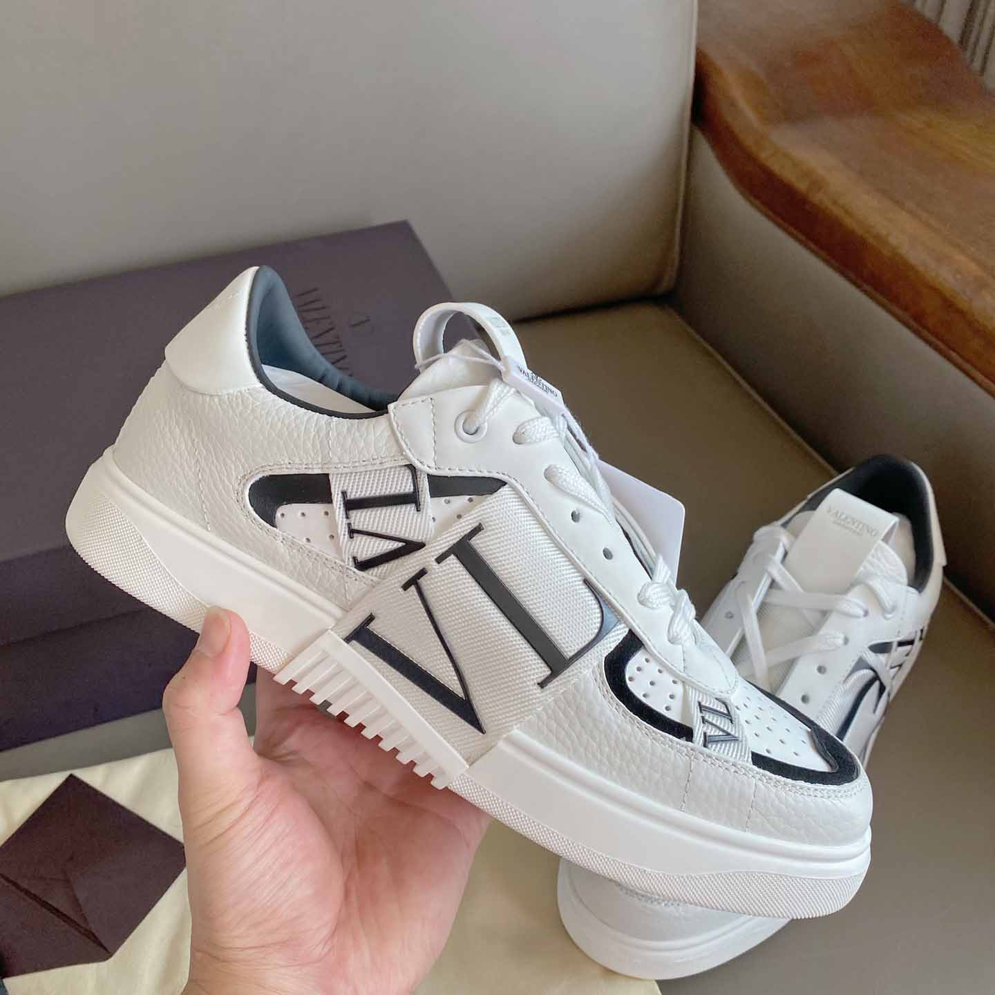 Valenti Low-Top Calfskin Vl7n Sneaker With Bands - DopestKickz