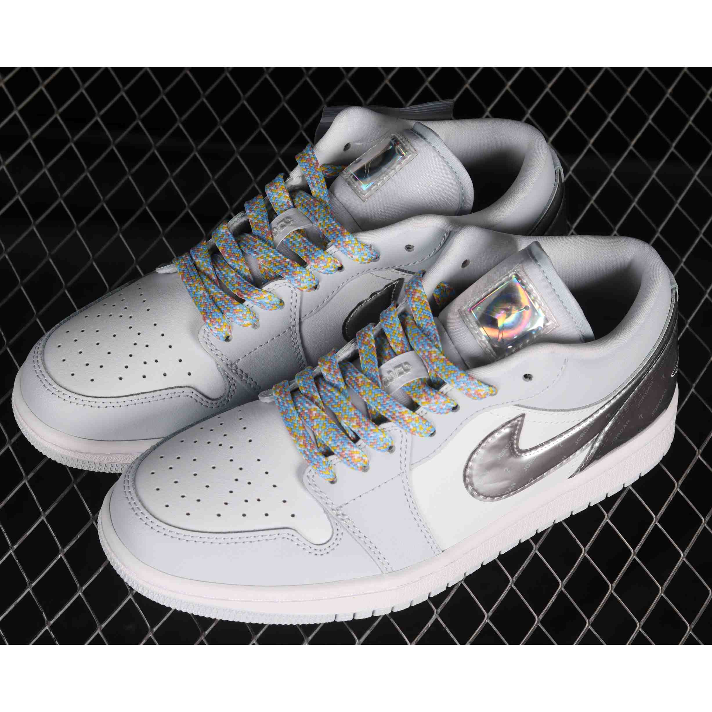 Air Jordan 1 Low "Gcel"  Sneaker    DX6070-101 - DopestKickz