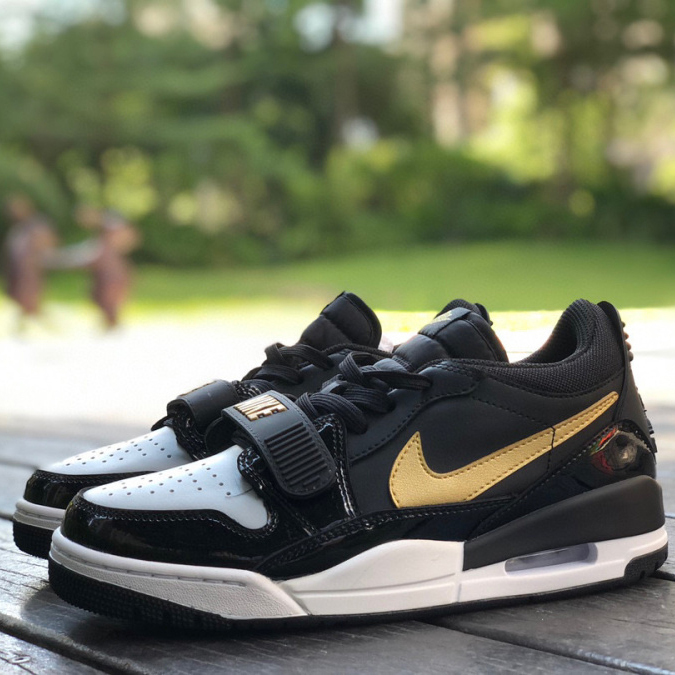 Air Jordan AJ312 Low Sneaker      CD7069-071 - DopestKickz