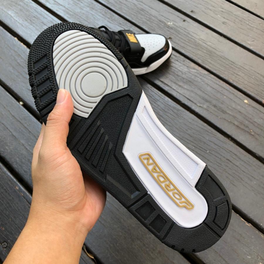 Air Jordan AJ312 Low Sneaker      CD7069-071 - DopestKickz