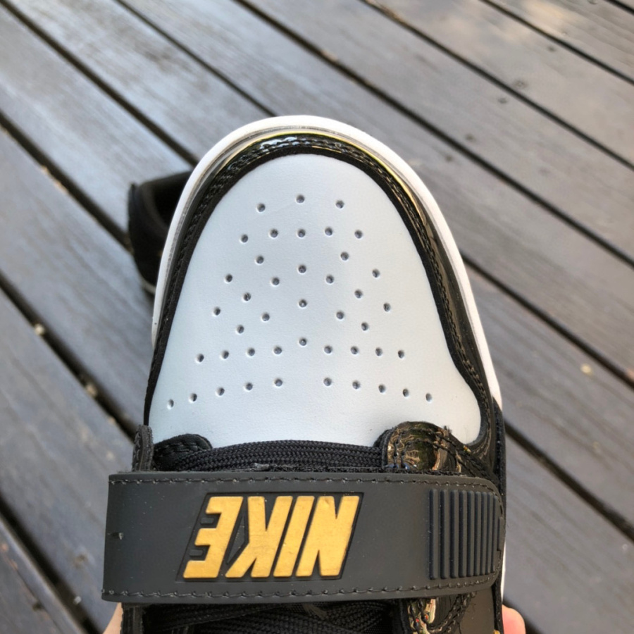 Air Jordan AJ312 Low Sneaker      CD7069-071 - DopestKickz