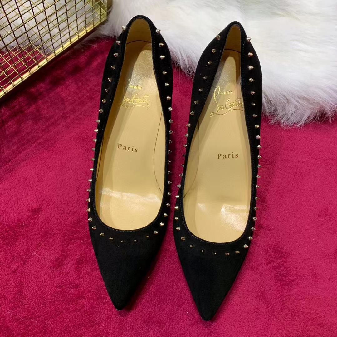 Christian Louboutin Anjalina Pumps  - DopestKickz