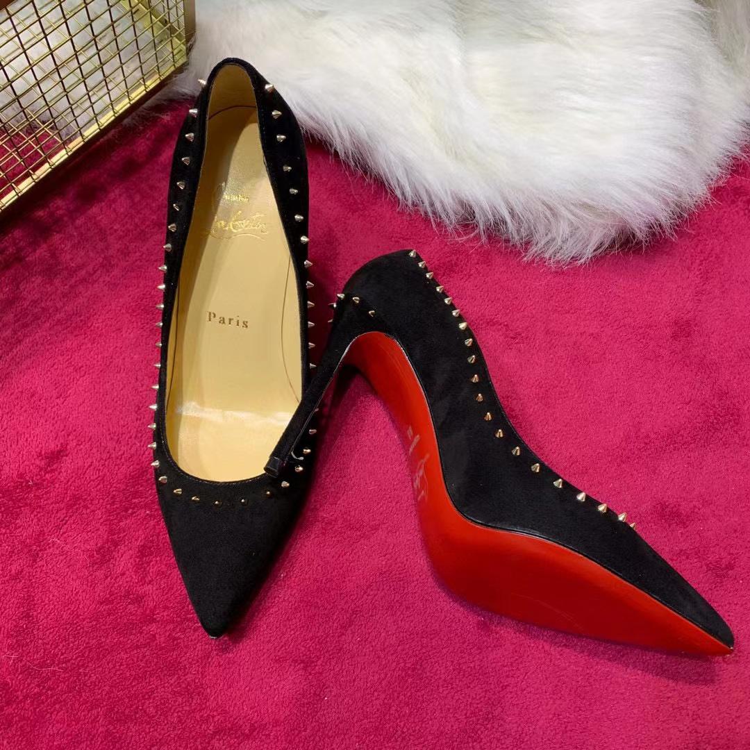 Christian Louboutin Anjalina Pumps  - DopestKickz