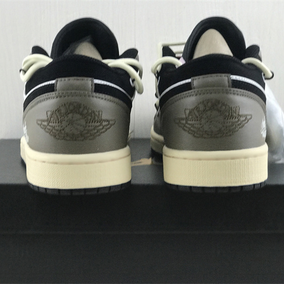 Air Jordan 1 Low Sneaker   553558-062 - DopestKickz