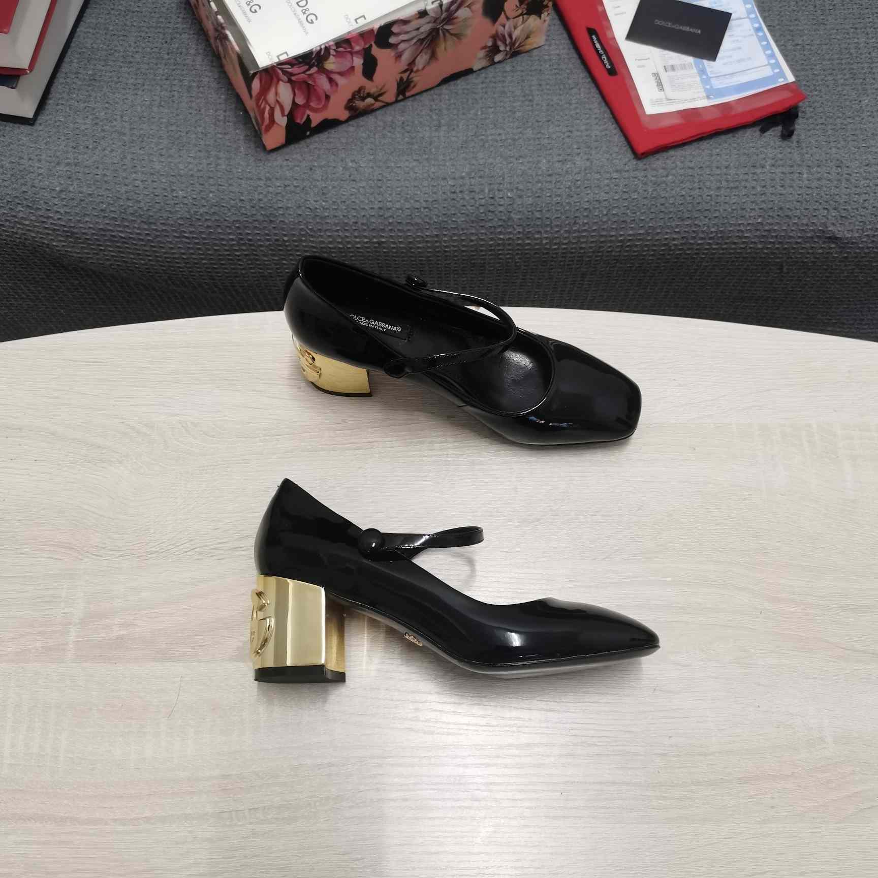 Dolce & Gabbana Patent Leather Slingbacks With DG Karol Heel - DopestKickz