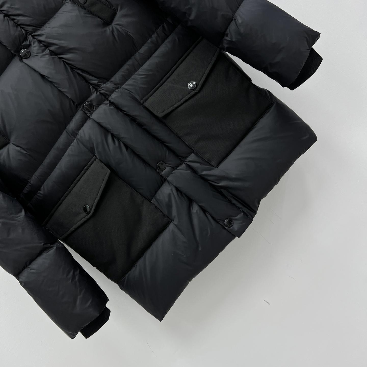 Burberry Logo Appliqué Nylon Puffer Coat - DopestKickz