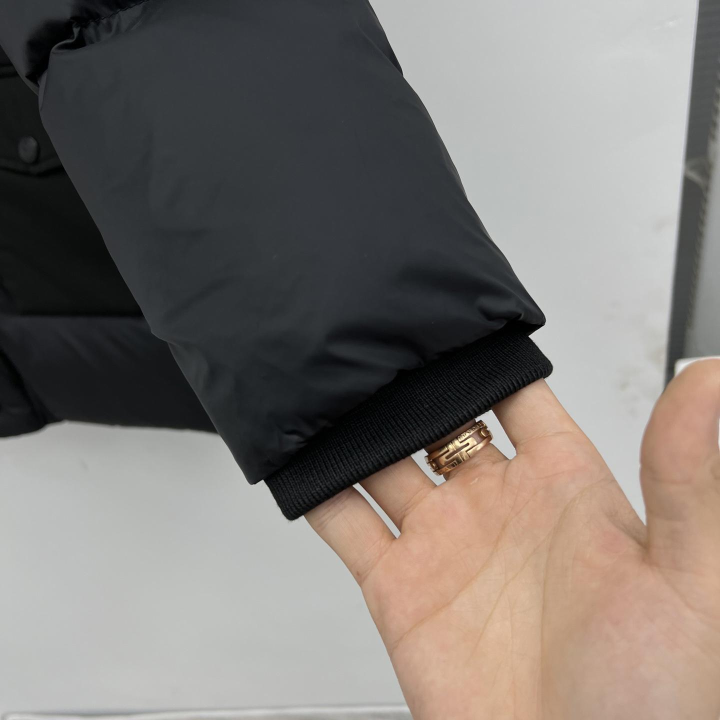 Burberry Logo Appliqué Nylon Puffer Coat - DopestKickz
