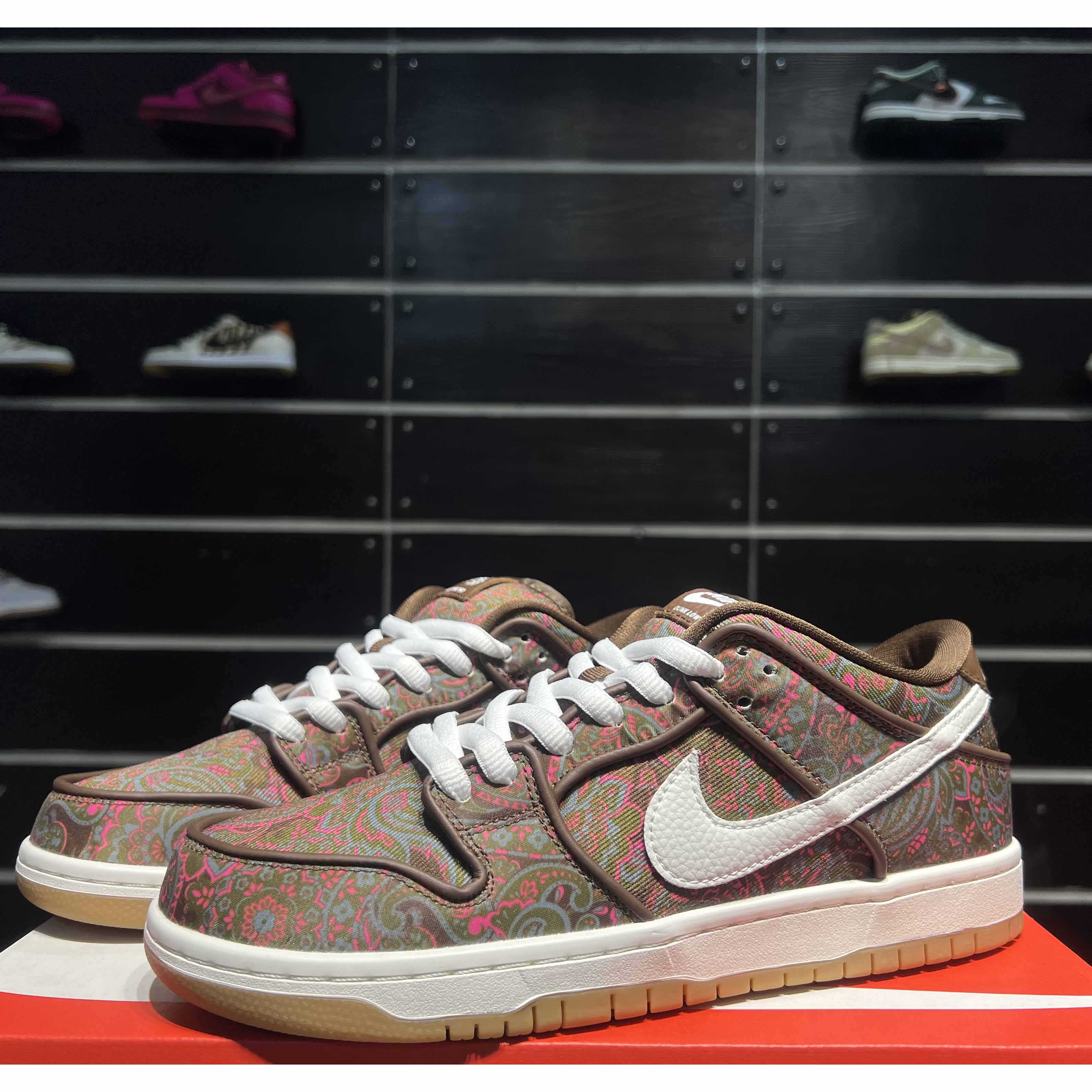 Nk SB Dunk Low "Paisley" Sneakers       DH7534-200  - DopestKickz