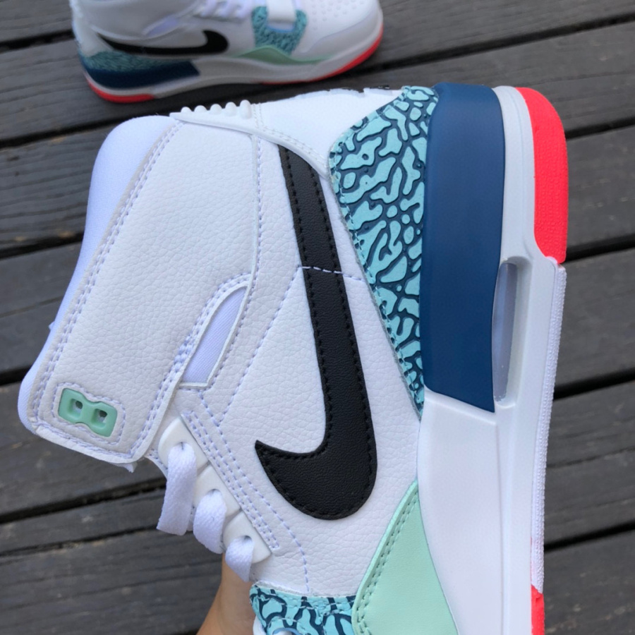 Air Jordan Legacy AJ312 Sneaker  AV3922-203 - DopestKickz