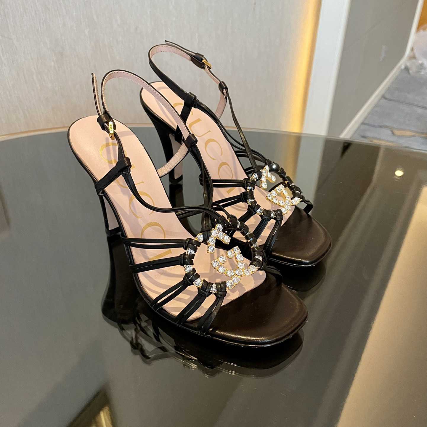 Gucci Women's Sandal With Interlocking G - DopestKickz