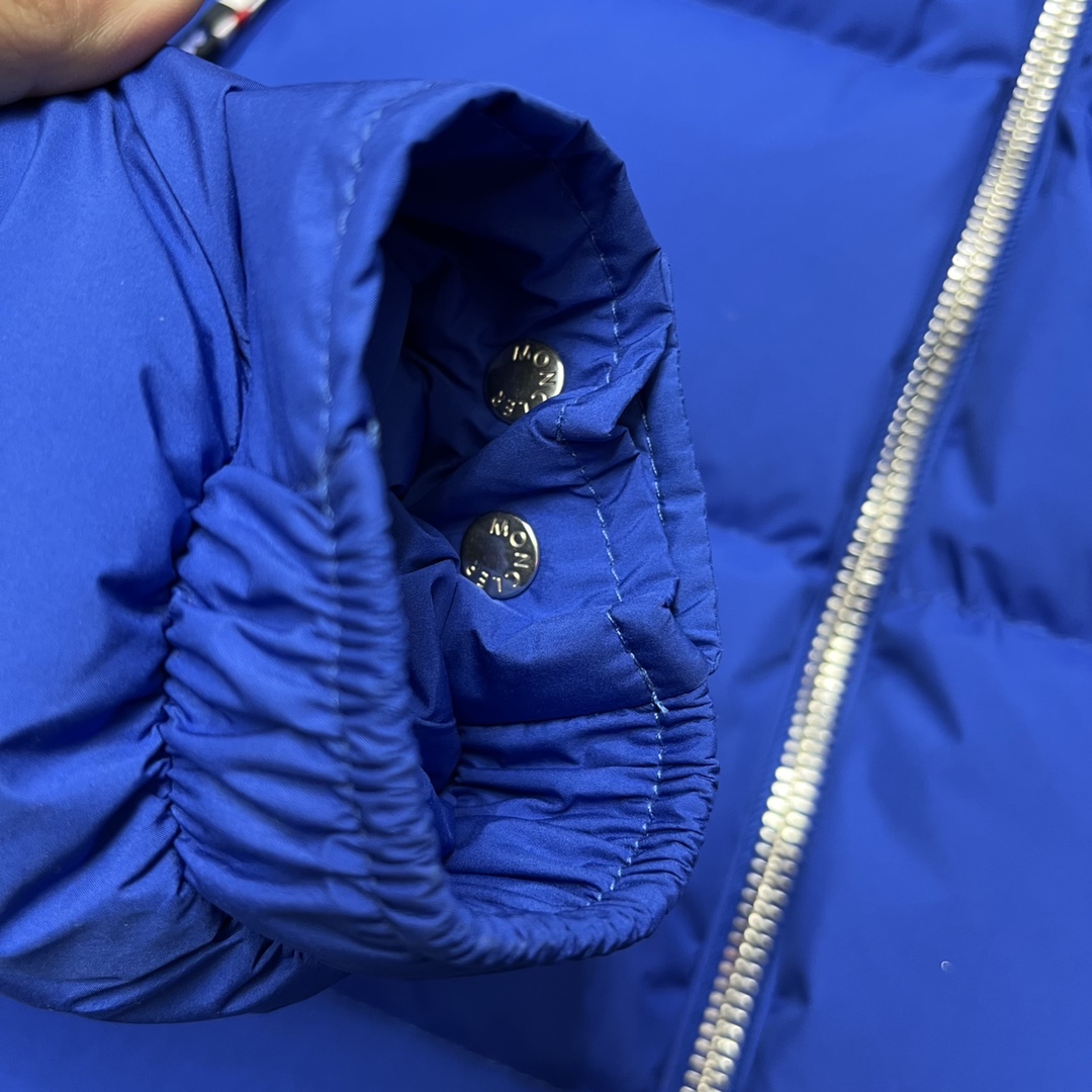 Moncler Poirier Zipped Short Down Jacket - DopestKickz