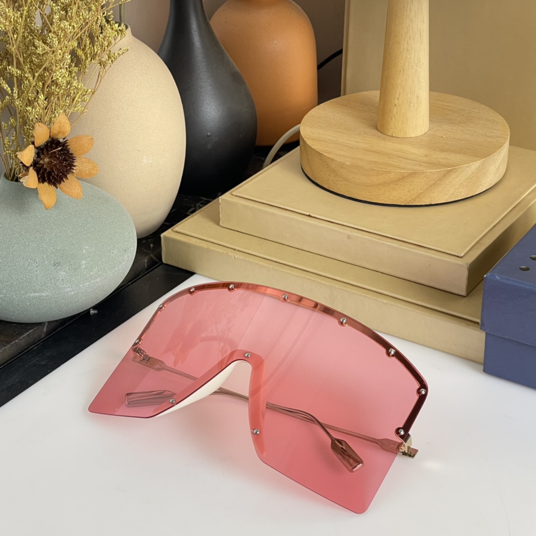 Gucci Mask-Shaped Sunglasses     GG1244 - DopestKickz