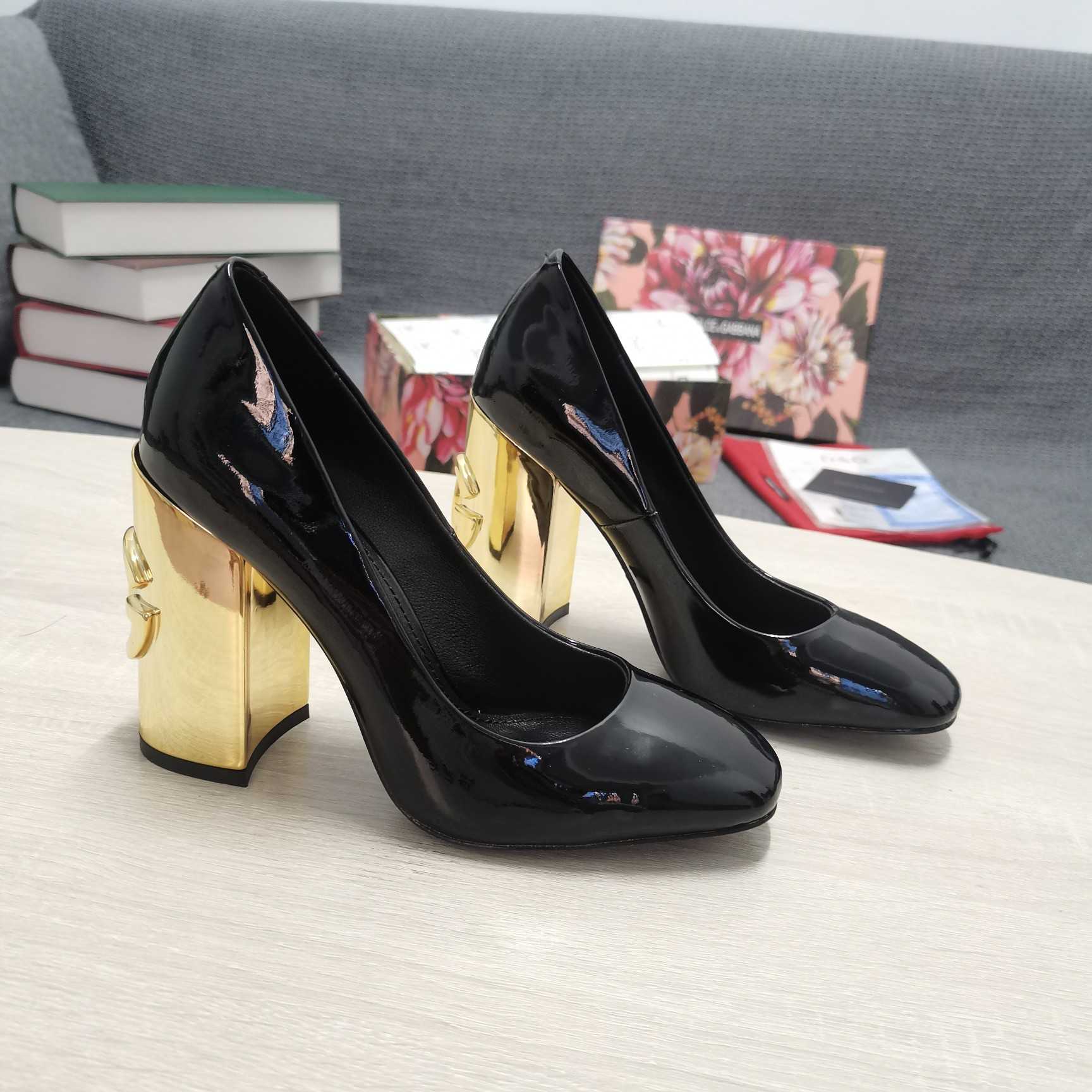 Dolce & Gabbana Patent Leather Pumps With DG Karol Heel - DopestKickz
