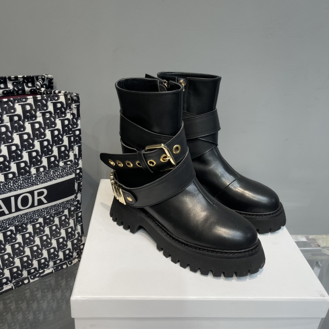 Moschino Ankle Boots - DopestKickz