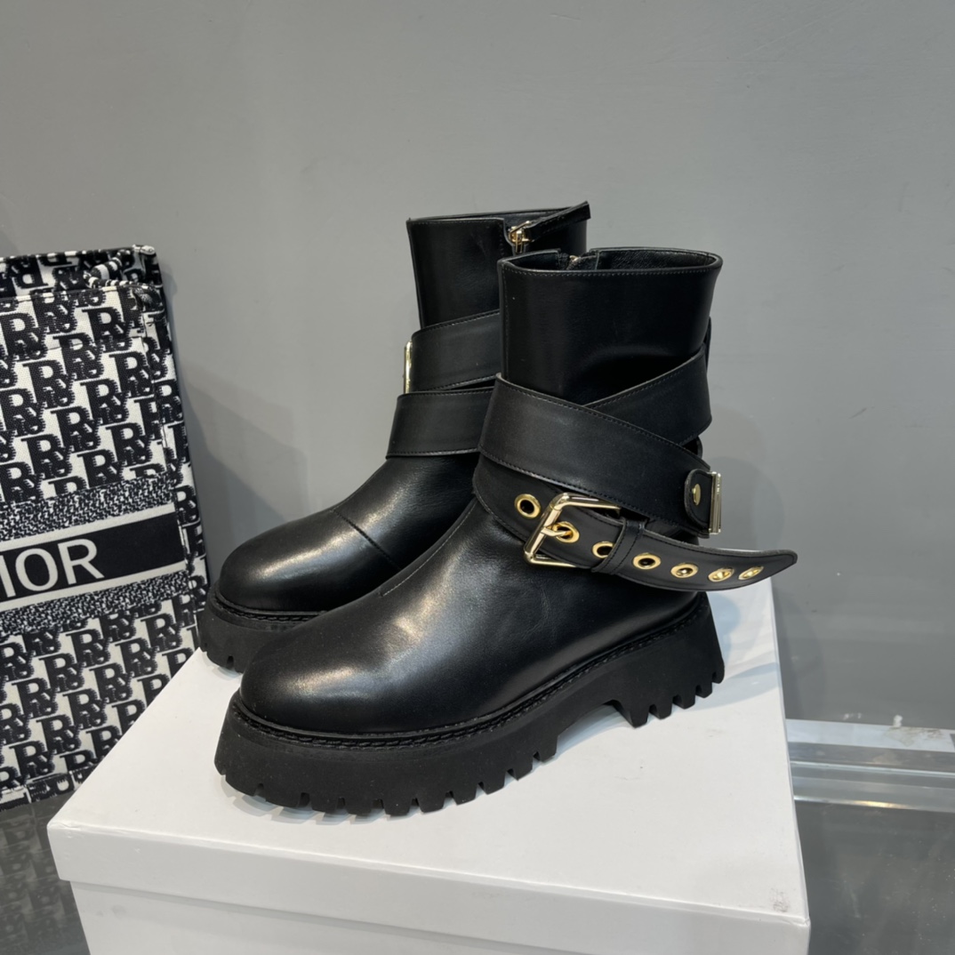 Moschino Ankle Boots - DopestKickz