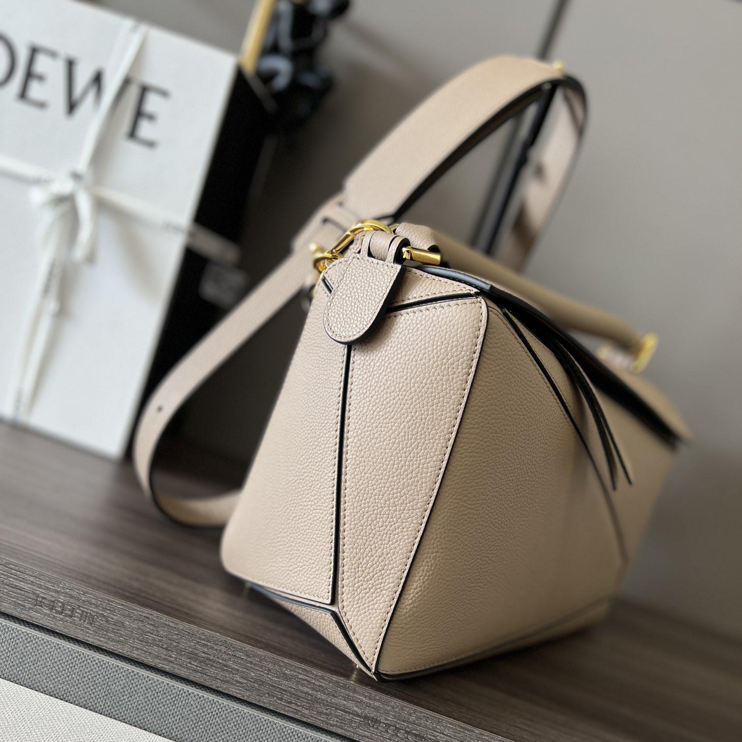 Loewe Puzzle Bag In Classic Calfskin(29-19.5-14cm) - DopestKickz