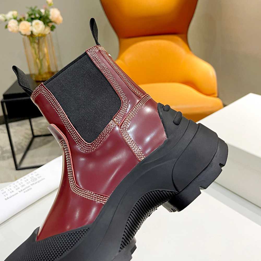 Maison Margiela Leather Chelsea Boots - DopestKickz