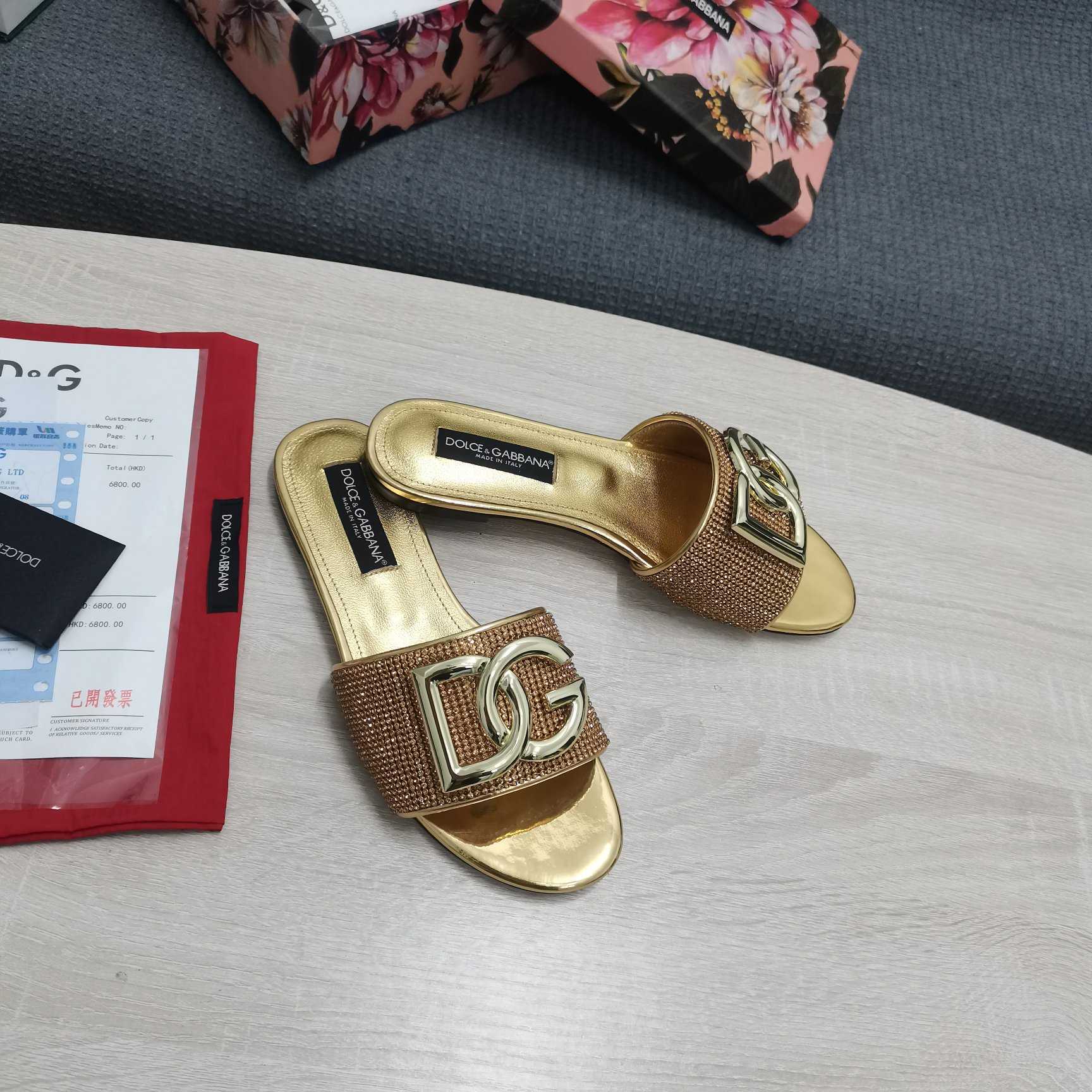 Dolce & Gabbana DG Logo Sandal - DopestKickz