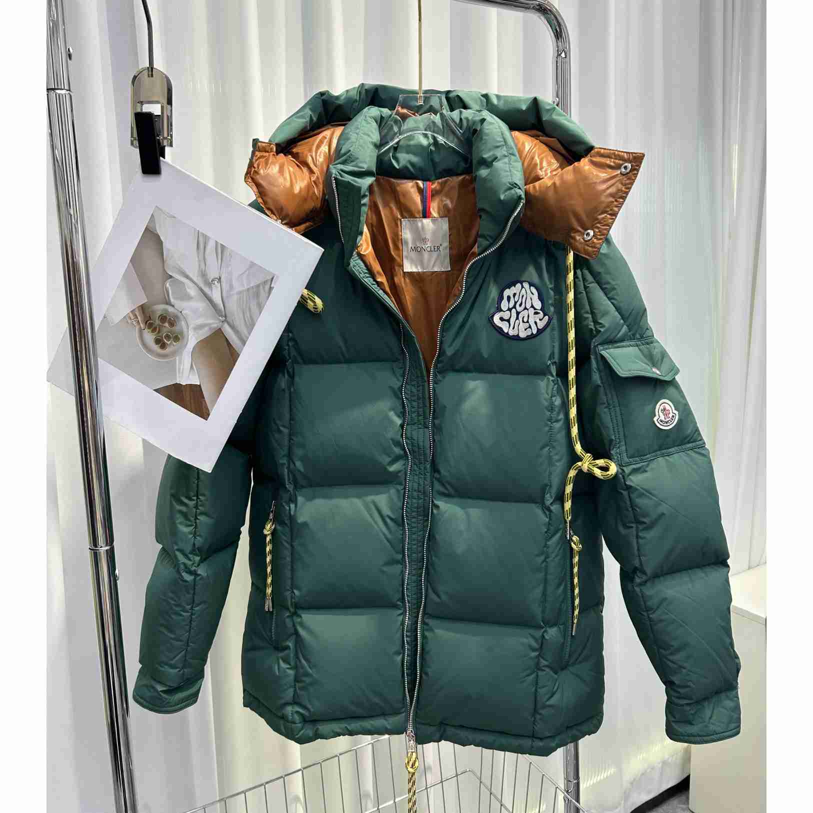 Moncler Mariveles Short Down Jacket - DopestKickz