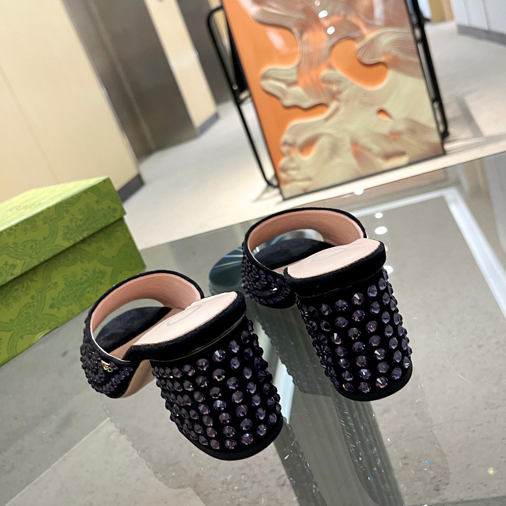 Gucci Women's Slide Sandal With Crystals - DopestKickz