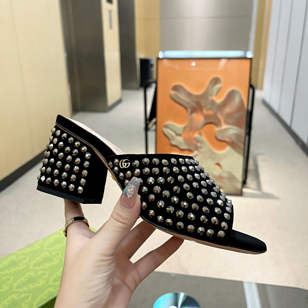Gucci Women's Slide Sandal With Crystals - DopestKickz