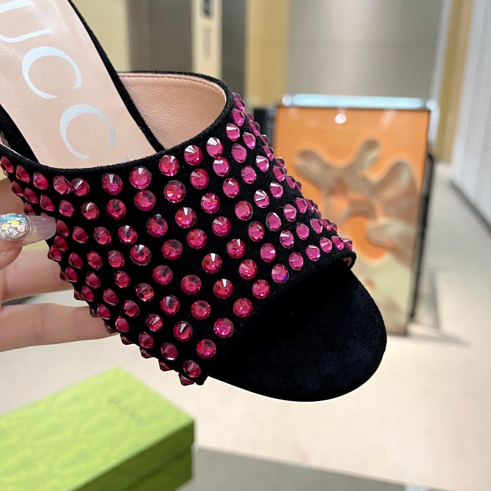 Gucci Women's Slide Sandal With Crystals - DopestKickz