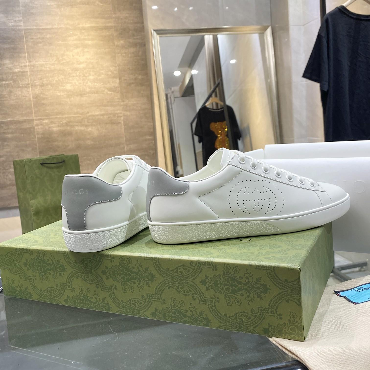 Dolce & Gabbana Sneakers - DopestKickz